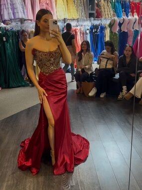 SHERRI HILL COUTURE GOWN